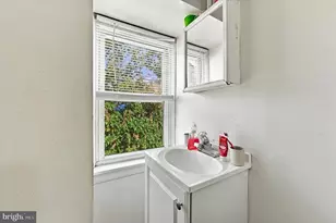 337 E Haines St, Philadelphia, PA 19144 - Photo 10