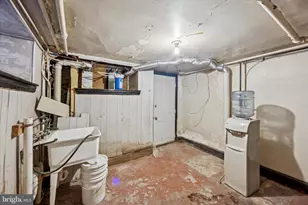 5817 Cobbs Pkwy, Philadelphia, PA 19143 - Photo 24