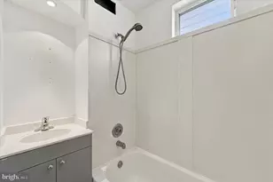 1208 Tree St, Philadelphia, PA 19148 - Photo 22