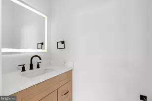 2423 Hartranft St, Philadelphia, PA 19145 - Photo 4
