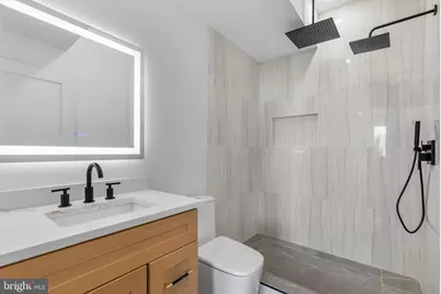 2423 Hartranft Street, Philadelphia, PA 19145 - Photo 18