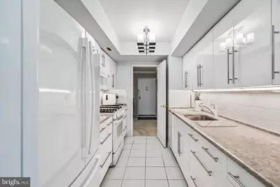 2401 Pennsylvania Avenue #5A5, Philadelphia, PA 19130 - Photo 12