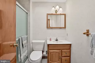 2131 Oakmont St, Philadelphia, PA 19152 - Photo 14