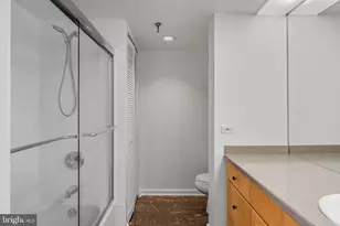 2001 Hamilton St, Philadelphia, PA 19130 - Photo 14