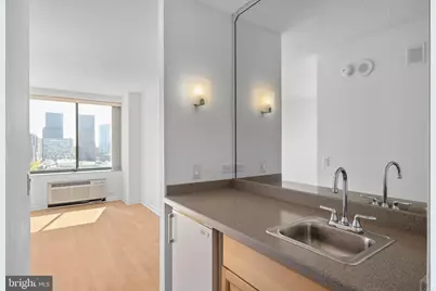 2001 Hamilton Street #2004, Philadelphia, PA 19130 - Photo 20