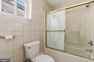2319 S Bouvier St, Philadelphia, PA 19145 - Photo 32