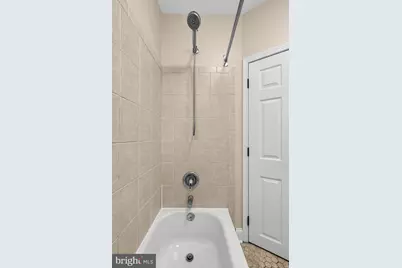 2405 S Warnock Street, Philadelphia, PA 19148 - Photo 28