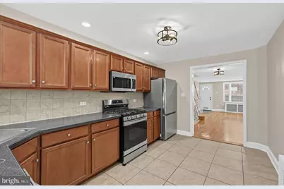 2405 S Warnock Street, Philadelphia, PA 19148 - Photo 8