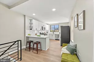 1320 17th Street S, Philadelphia, PA 19146 - Photo 12