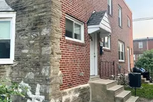 2032 Vista St, Philadelphia, PA 19152 - Photo 2