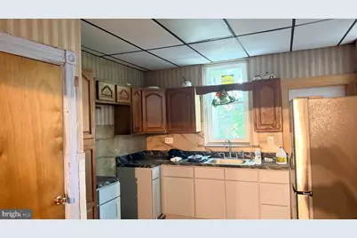 1229 W Russell Street, Philadelphia, PA 19140 - Photo 14