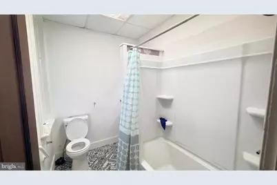 1229 W Russell Street, Philadelphia, PA 19140 - Photo 16