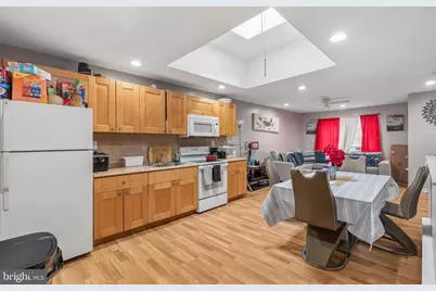2460 N 79th Avenue, Philadelphia, PA 19150 - Photo 18