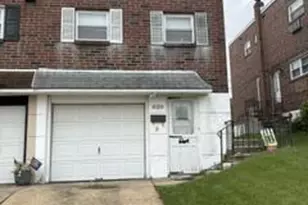 8310 Strahle Pl, Philadelphia, PA 19111 - Photo 2
