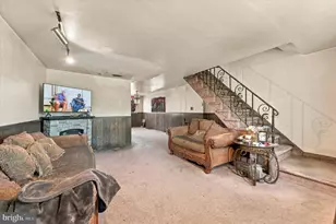 1834 Farrington Rd, Philadelphia, PA 19151 - Photo 2