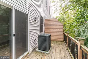 1222 N 7th St, Philadelphia, PA 19122 - Photo 2