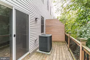 1222 N 7th St, Philadelphia, PA 19122 - Photo 2