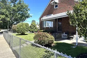 9301 Ditman St, Philadelphia, PA 19114 - Photo 2