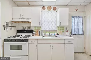 2333 S Hutchinson St, Philadelphia, PA 19148 - Photo 6