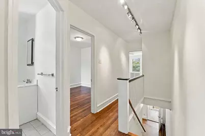 147 W Meade Street, Philadelphia, PA 19118 - Photo 8