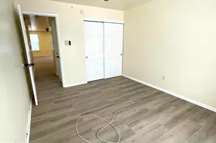 2710 Dothan Plaza, Philadelphia, PA 19153 - Photo 10