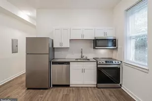 405 S 42nd St, Philadelphia, PA 19104 - Photo 10