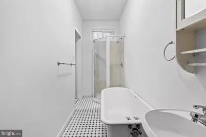 159 N 21st Street #1R, Philadelphia, PA 19103 - Photo 12