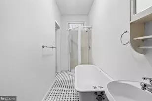 159 N 21st St, Philadelphia, PA 19103 - Photo 12