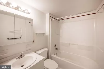 1728 Green Street #UNIT 4F, Philadelphia, PA 19130 - Photo 10