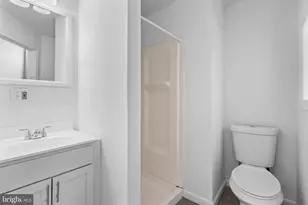 159 N 21st St, Philadelphia, PA 19103 - Photo 12