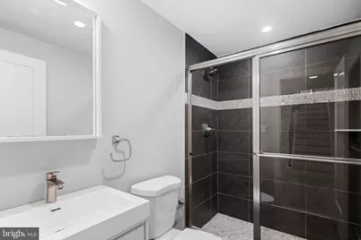 2057 Tasker Street, Philadelphia, PA 19145 - Photo 30