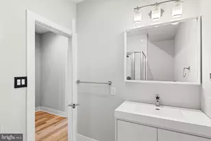 2057 Tasker St, Philadelphia, PA 19145 - Photo 12