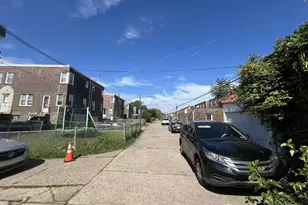1427 Friendship St, Philadelphia, PA 19111 - Photo 16