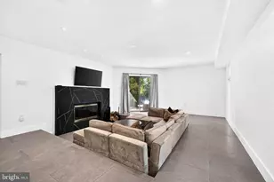 1001 W Allens Ln, Philadelphia, PA 19119 - Photo 10