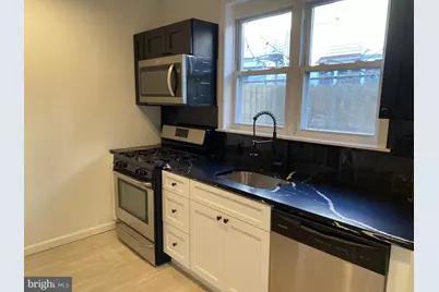 2025 S Bouvier Street, Philadelphia, PA 19145 - Photo 8
