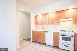 2204 Kater St, Philadelphia, PA 19146 - Photo 6