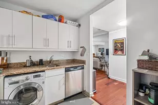 219 S 18th St, Philadelphia, PA 19103 - Photo 6