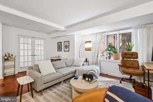 219 S 18th St, Philadelphia, PA 19103 - Photo 1
