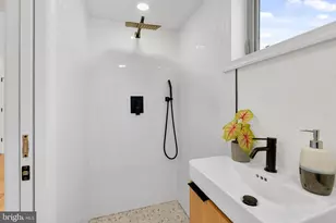 106 Pollard St, Philadelphia, PA 19123 - Photo 28