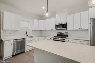 2455 Coral St, Philadelphia, PA 19125 - Photo 6