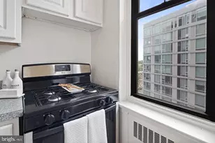 2201 Pennsylvania Ave, Philadelphia, PA 19130 - Photo 12