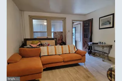 269 W Wellens Avenue, Philadelphia, PA 19120 - Photo 10
