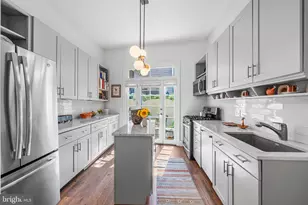 734 Montrose St, Philadelphia, PA 19147 - Photo 6