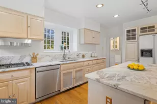 435 W Allens Ln, Philadelphia, PA 19119 - Photo 16