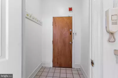 2826 Poplar Street #2R, Philadelphia, PA 19130 - Photo 6