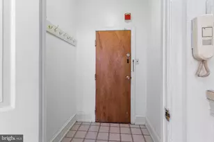 2826 Poplar St, Philadelphia, PA 19130 - Photo 6