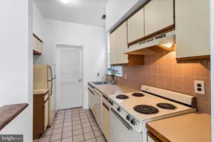 2826 Poplar St, Philadelphia, PA 19130 - Photo 8