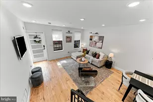 2003 St Albans St, Philadelphia, PA 19146 - Photo 18