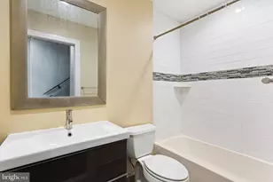 1118 E Oxford St, Philadelphia, PA 19125 - Photo 16