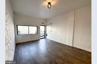 526 W Girard Avenue #FIRST FLOOR, Philadelphia, PA 19123 - Photo 4